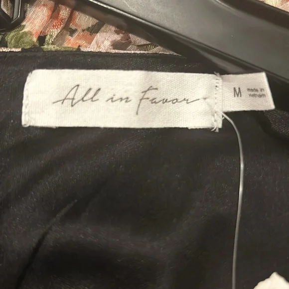 All in Favor | NWT Floral Long Sleeve Mini Dress - Picture 5 of 7